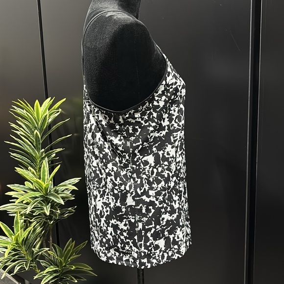 Nike Dri-Fit Thin Strap Y-back athletic tank, Swoosh reflective logo,pattern - Picture 5 of 10